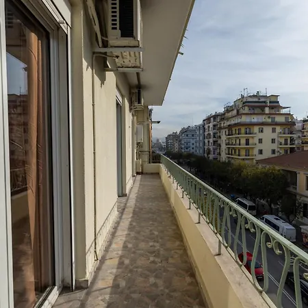 Projectsync - By Joeandkey Apartment